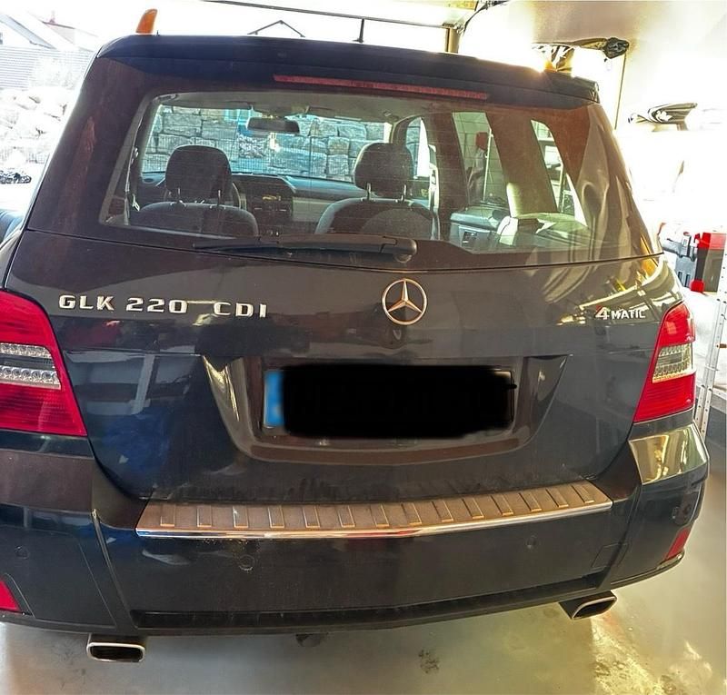 Gebraucht Mercedes GLK220 173 PS (127 kW) 2012 Schwarz SUV