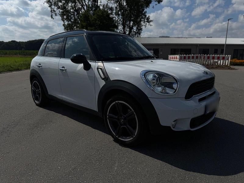 Weiß Gebraucht 2011 Mini Cooper S Countryman SUV | 7.999 € (Fairer Preis) - Bild 1/4