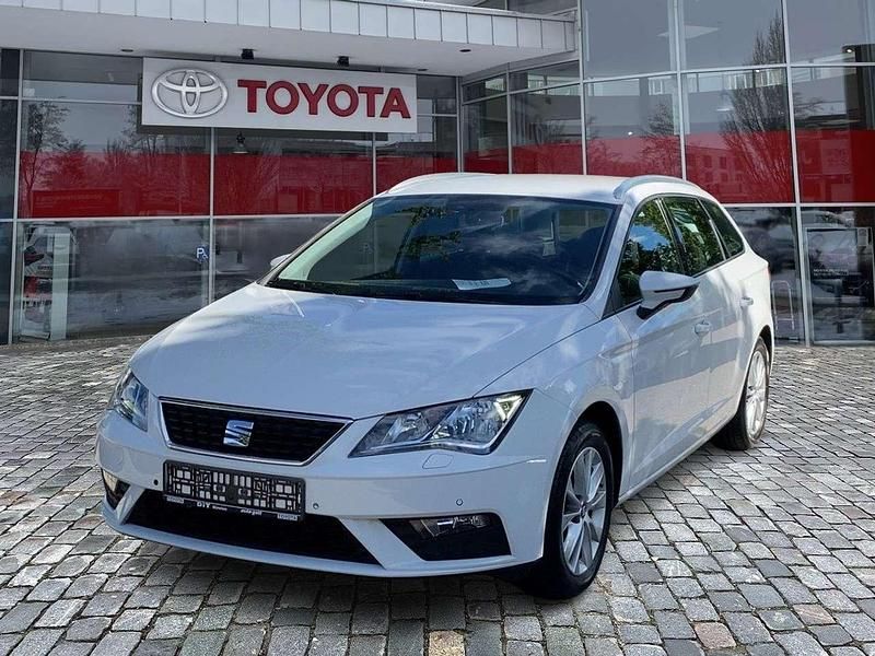 Candy weiss Gebraucht 2020 Seat Leon ST Style Kombi | 15.990 € (Guter Preis) - Bild 1/4