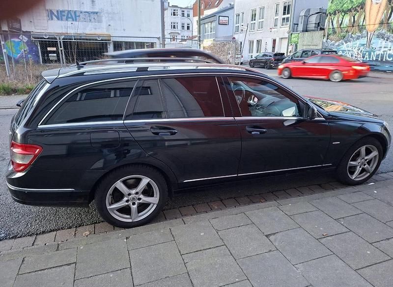 Gebraucht Mercedes C220 170 PS (125 kW) 2008 Schwarz Kombi