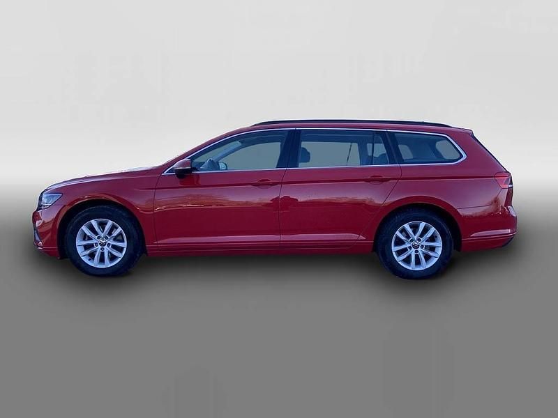 Usata VW Passat Business 122 CV (89 kW) 2023 Rosso Station wagon