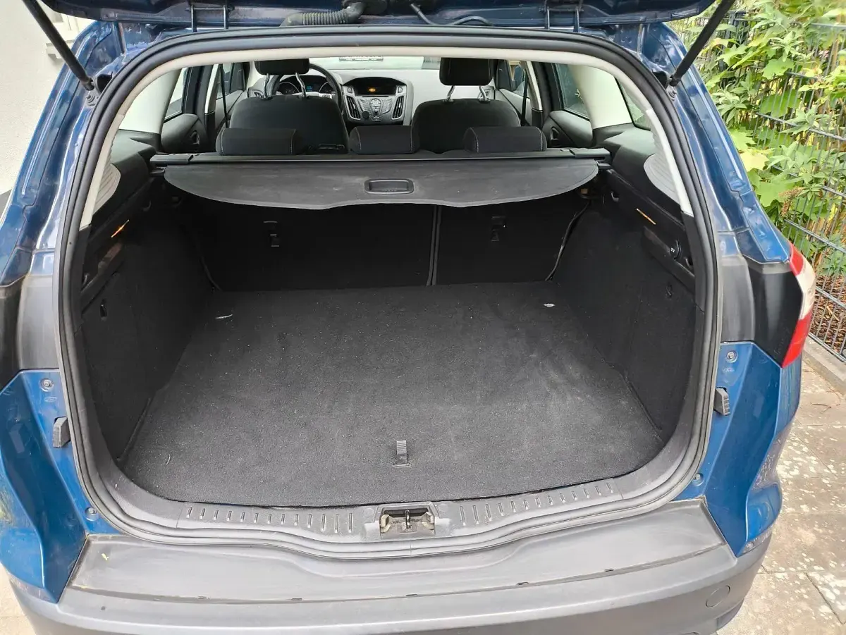 Occasion Ford Focus Ambiente 101 ch (74 kW) 2014 Bleue Break