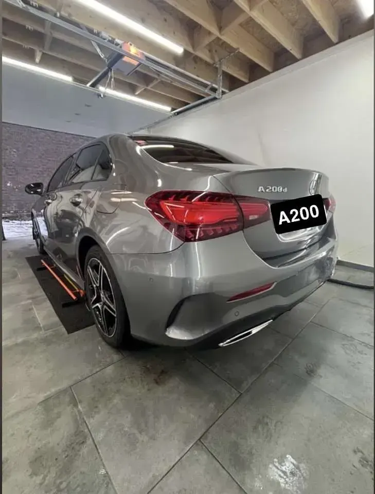 Gebraucht Mercedes A200 AMG line 150 PS (110 kW) 2023 Limousine