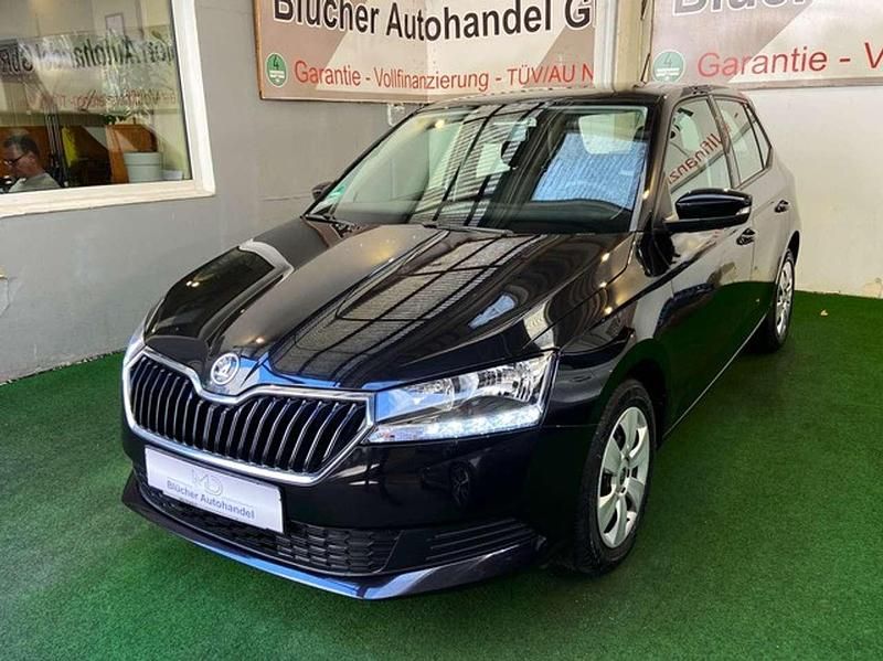 Cerna magic/black ma (metallic) Gebraucht 2019 Skoda Fabia Cool Plus Kleinwagen | 10.950 € (Fairer Preis) - Bild 1/4