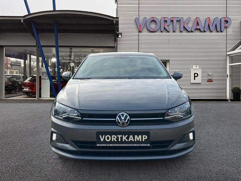 Gebraucht VW Polo Active 95 PS (69 kW) 2021 Grau Kleinwagen