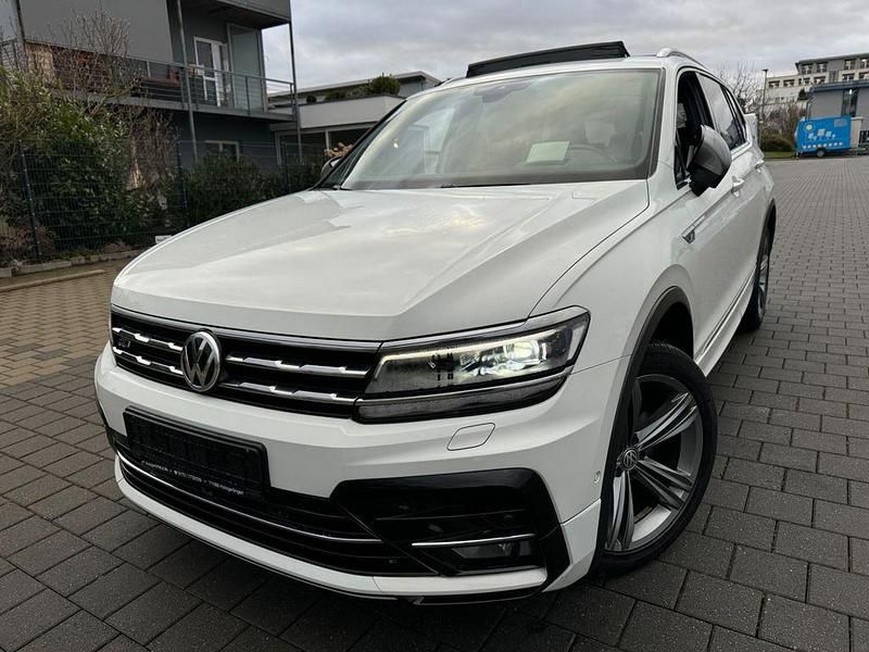 Weiß Gebraucht 2020 VW Tiguan Allspace Highline SUV | 28.980 € (Guter Preis) - Bild 1/4