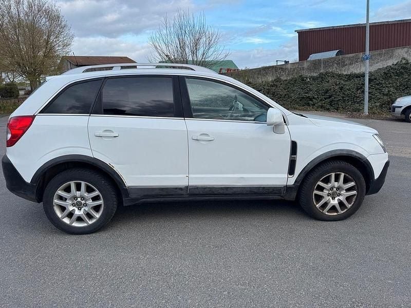 Gebraucht Opel Antara Edition 140 PS (102 kW) 2010 Weiß SUV