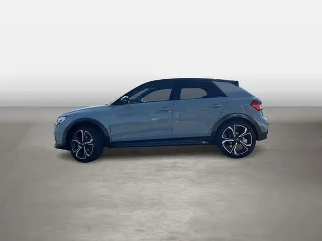 Gebraucht Audi A1 Sport 116 PS (85 kW) 2026 Pfeilgrau perleffekt SUV
