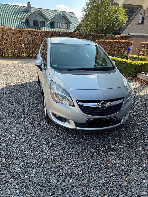 Gebraucht Opel Meriva Active 101 PS (74 kW) 2017 Silber Van / Kleinbus