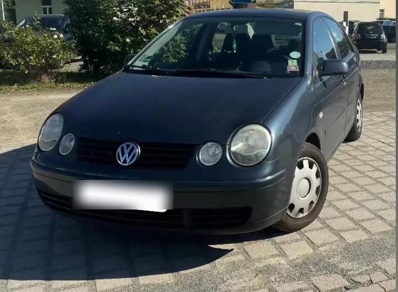 Blau Gebraucht 2005 VW Polo Limousine | 2.500 € (Fairer Preis) - Bild 1/4