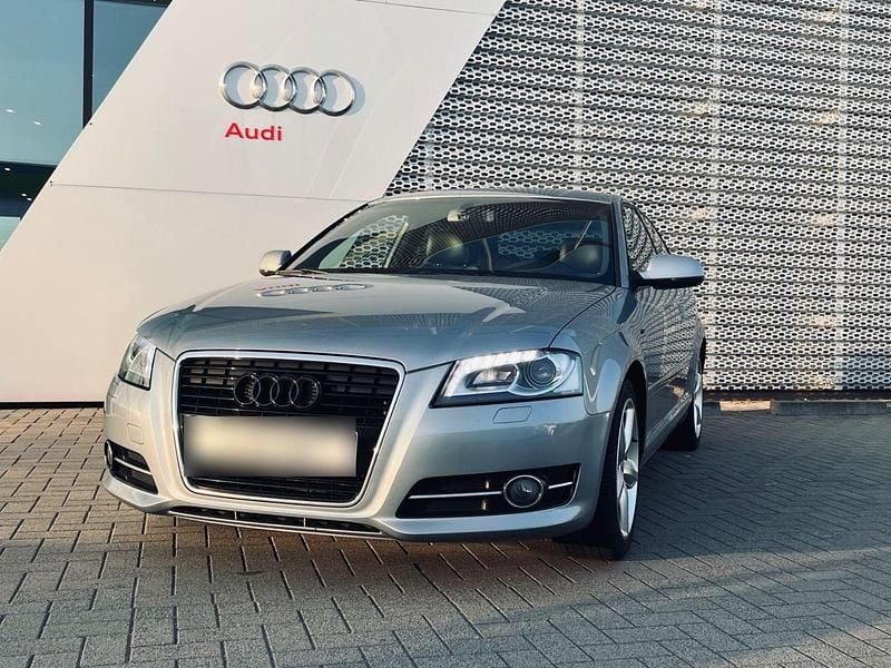 Gebraucht Audi A3 S-Line 140 PS (102 kW) 2010 Grau Kleinwagen
