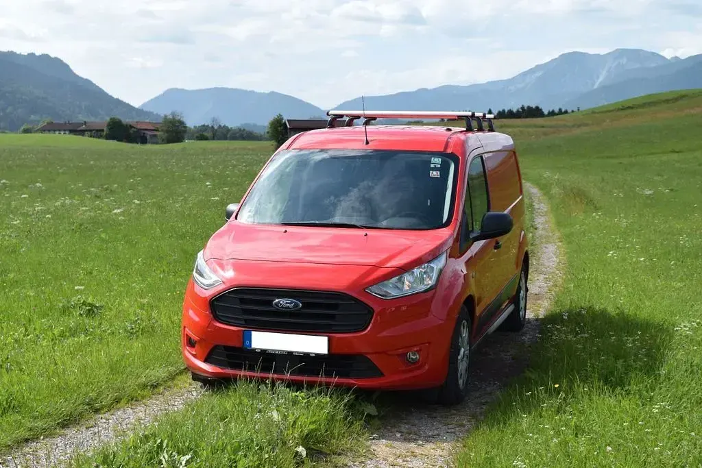 Gebraucht Ford Transit Connect 120 PS (88 kW) 2019 Rot Van / Kleinbus