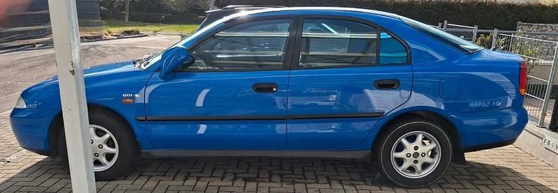 Gebraucht Mitsubishi Carisma 125 PS (91 kW) 1999 Blau Kombi