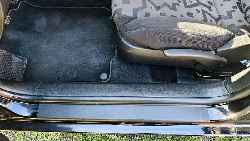 Gebraucht VW Golf III 101 PS (74 kW) 1999 Schwarz Limousine