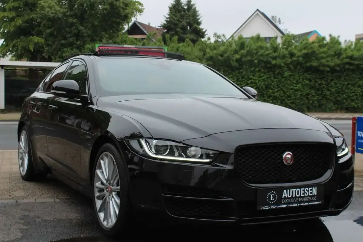 Gebraucht Jaguar XE 250 PS (183 kW) 2018 Schwarz Limousine