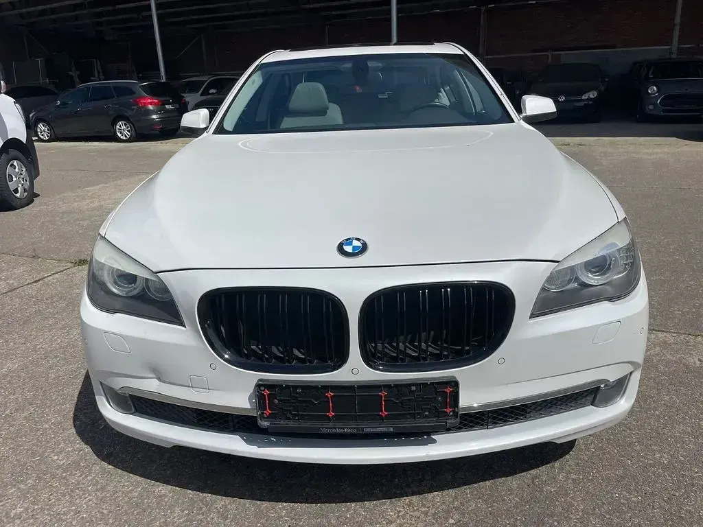 Gebraucht BMW 730 Performance 245 PS (180 kW) 2009 Weiß Limousine