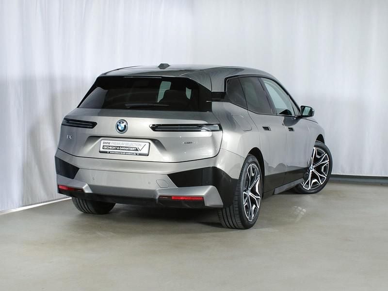Gebraucht BMW iX Sport Line 239 kW (326 PS) 2023 Grau SUV