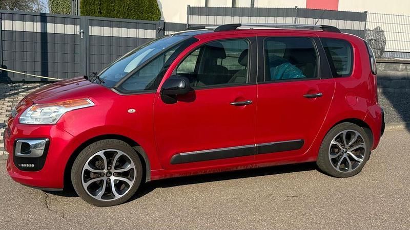 Gebraucht Citroën C3 Picasso Exclusive 99 PS (72 kW) 2016 Rot Van / Kleinbus