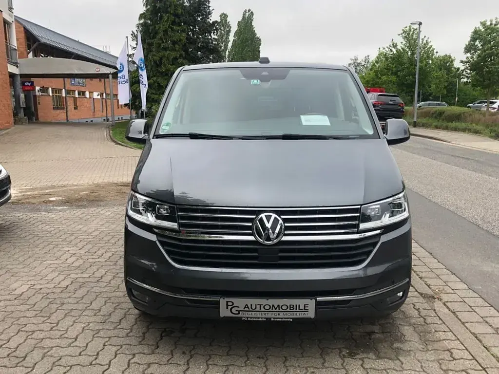 Gebraucht VW Multivan Exclusive 204 PS (150 kW) 2021 Grau Van / Kleinbus