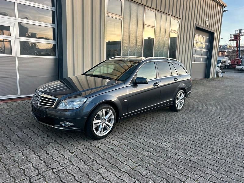 Grau Gebraucht 2009 Mercedes C200 Kombi | 6.400 € (Fairer Preis) - Bild 1/4