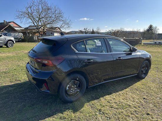 Neu Ford Focus Titanium 125 PS (91 kW) 2026 Schwarz Limousine