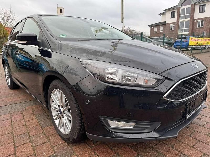 Gebraucht Ford Focus 125 PS (91 kW) 2018 Schwarz Limousine
