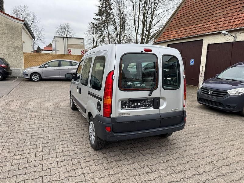 Gebraucht Renault Kangoo Campus 75 PS (55 kW) 2009 Silber Van / Kleinbus