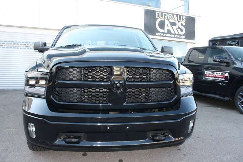 Schwarz Gebraucht 2021 Dodge Ram Abholung | 42.990 € - Bild 1/4