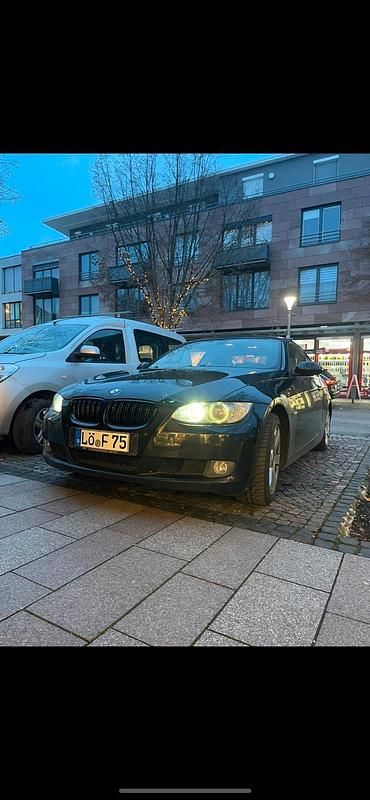 Schwarz Gebraucht 2008 BMW 320 Coupé | 4.900 € (Guter Preis) - Bild 1/4