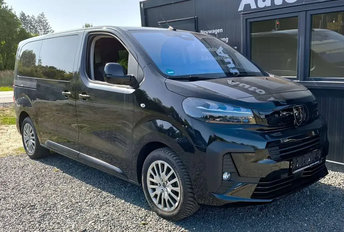 Gebraucht Peugeot Traveller Active 177 PS (130 kW) 2026 Schwarz perla nera/ Van / Kleinbus