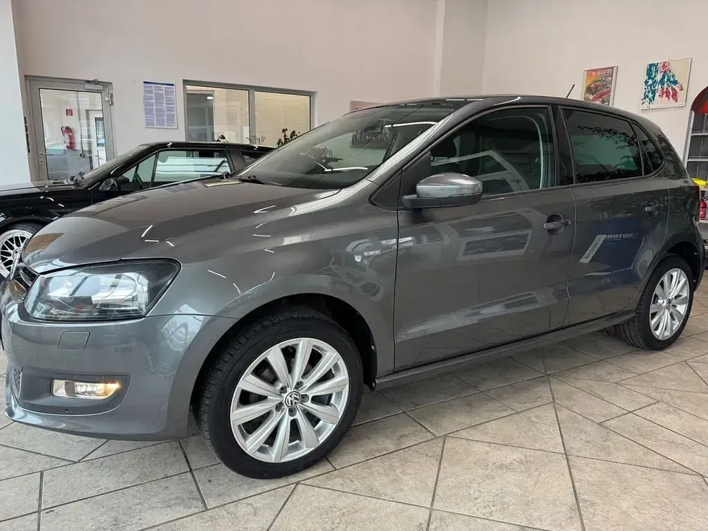 Second-hand VW Polo Life 90 CP (66 kW) 2013 Gri Hatchback