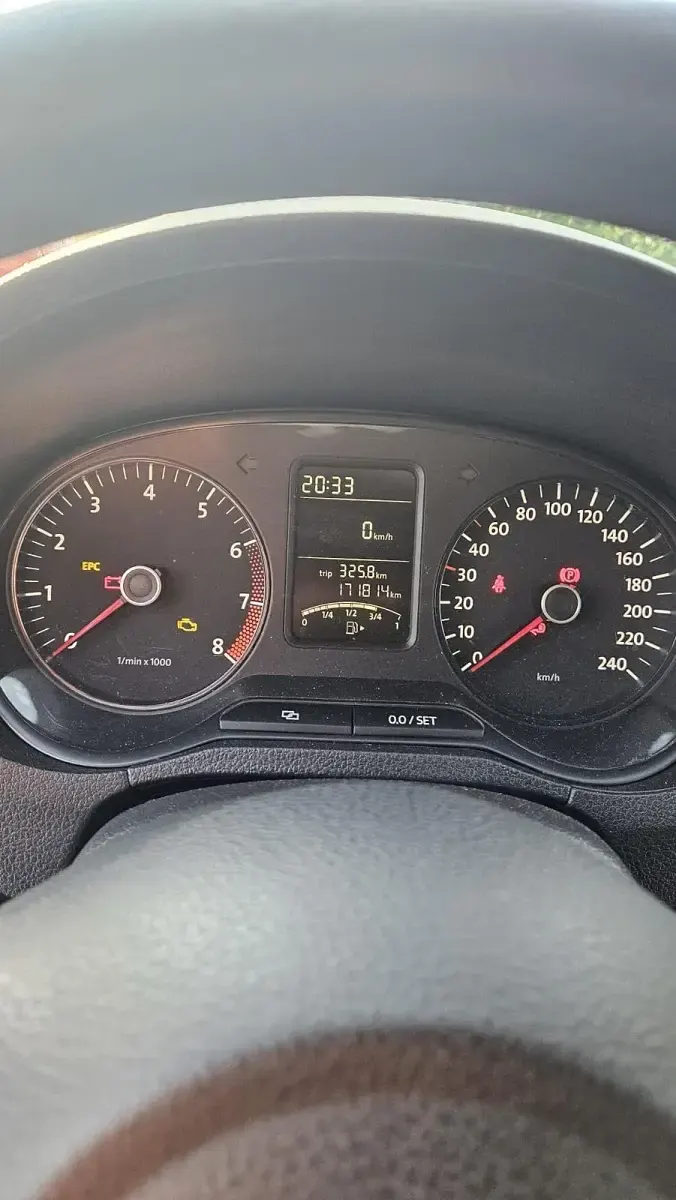 Gebraucht VW Polo 60 PS (44 kW) 2011 Schwarz Kleinwagen