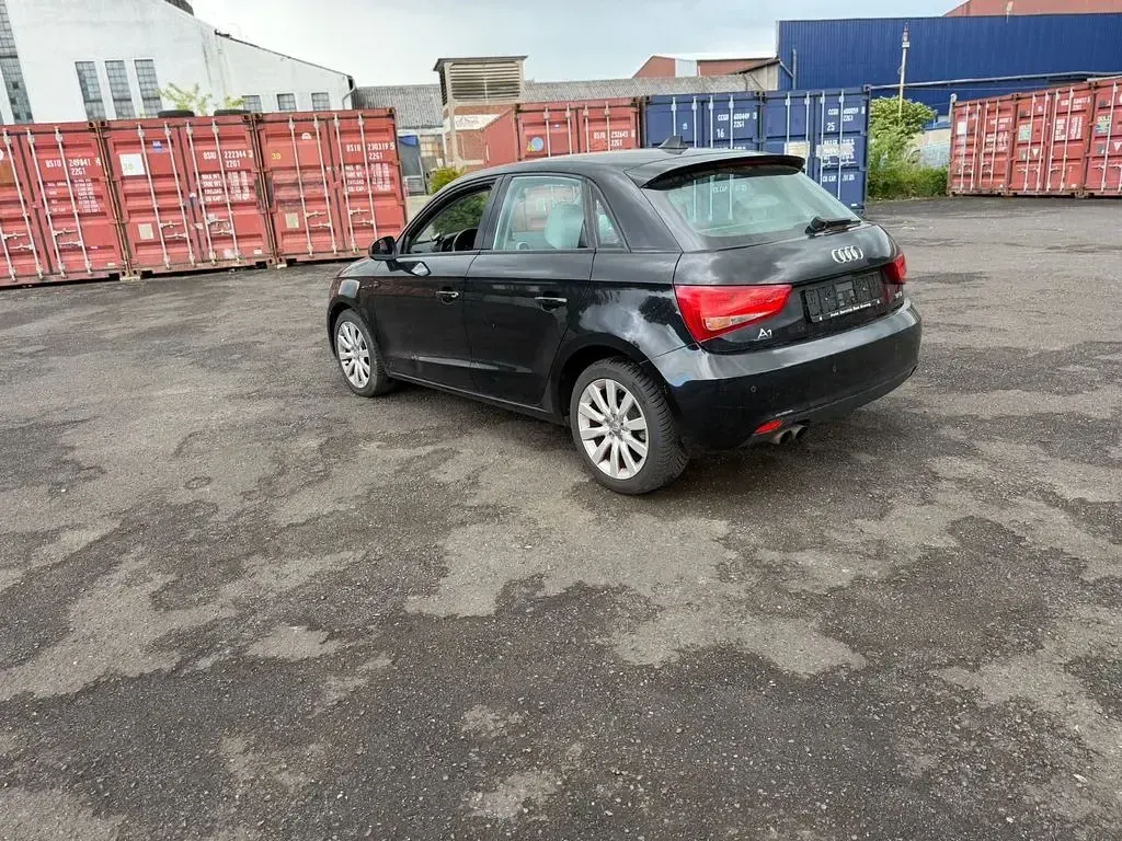 Usata Audi A1 Sportback Attraction 122 CV (89 kW) 2012 Nero Utilitaria