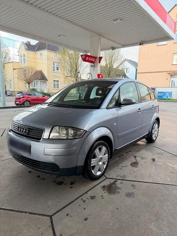 Usata Audi A2 75 CV (55 kW) 2004 Blu Utilitaria