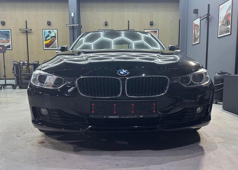 Gebraucht BMW 320 184 PS (135 kW) 2014 Schwarz Limousine
