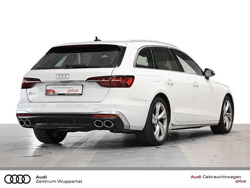 Gebraucht Audi S4 Basis 341 PS (250 kW) 2024 Weiss Kombi