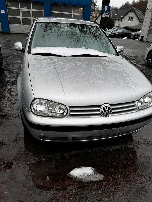 Gebraucht VW Golf IV 101 PS (74 kW) 2002 Silber Kleinwagen