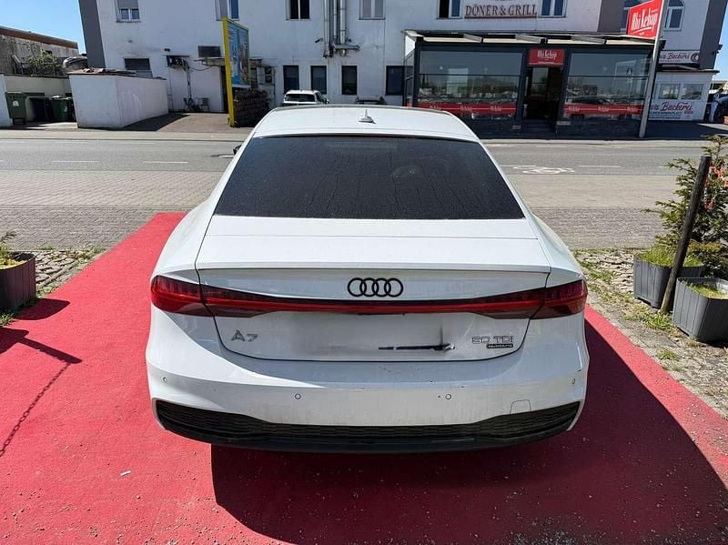 Second-hand Audi A7 Basis 286 CP (210 kW) 2018 Alb Berlinǎ
