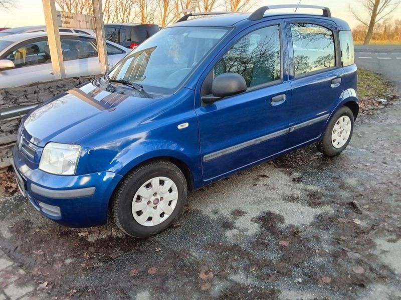 Blau Gebraucht 2010 Fiat Panda Limousine | 1.999 € (Guter Preis) - Bild 1/4