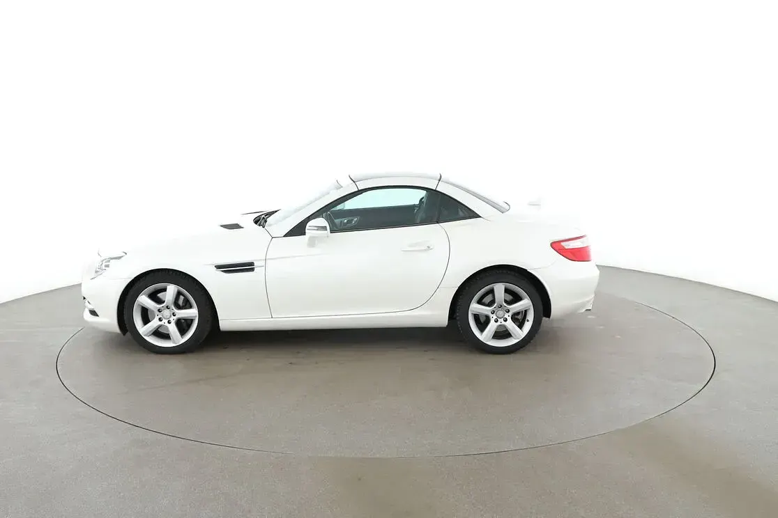 Gebraucht Mercedes SLK200 184 PS (135 kW) 2016 Weiß Cabrio