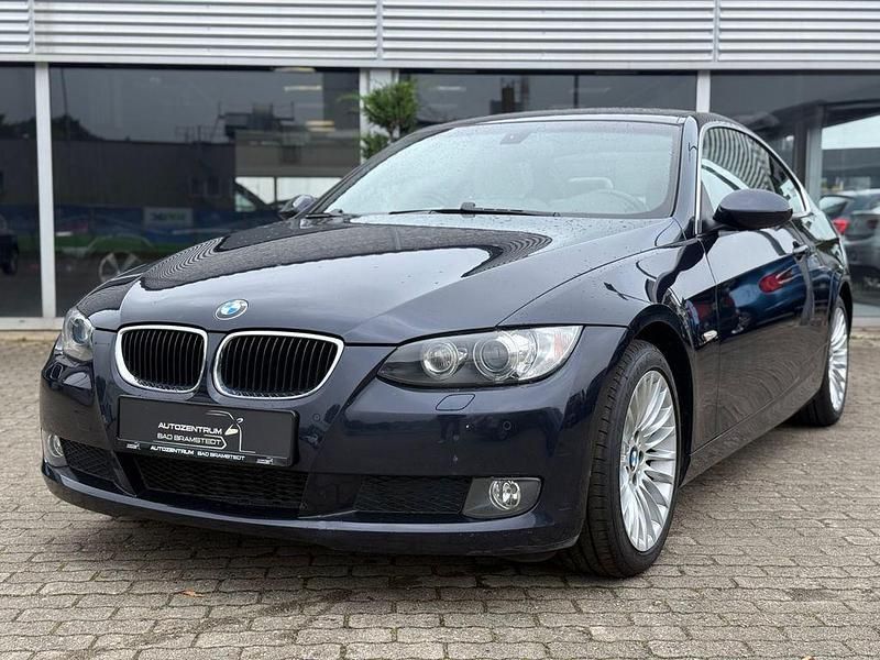 Blau Gebraucht 2010 BMW 320 Sport Line Coupé | 9.990 € (Etwas zu teuer) - Bild 1/4