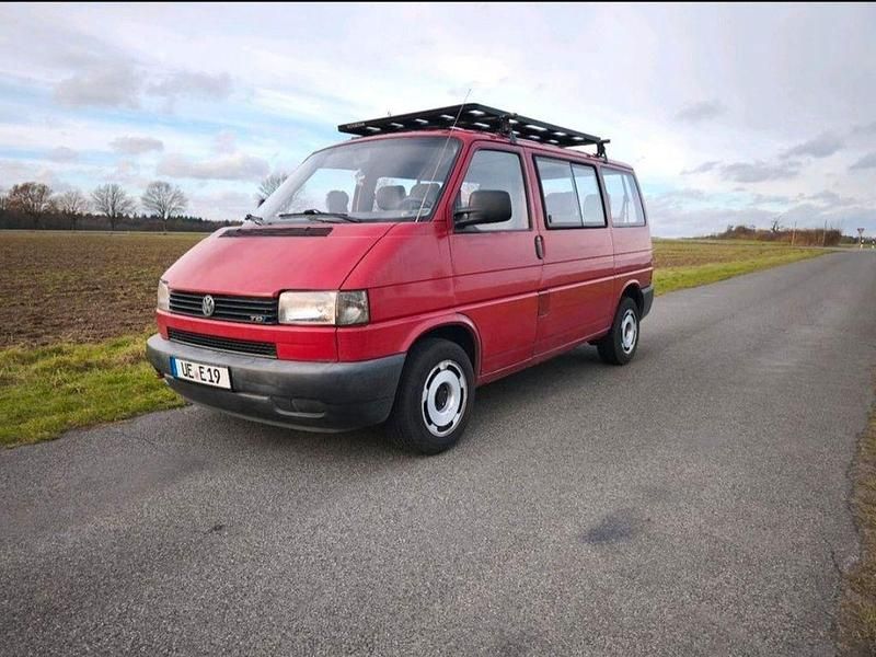 Gebraucht VW T4 102 PS (75 kW) 1999 Rot Van