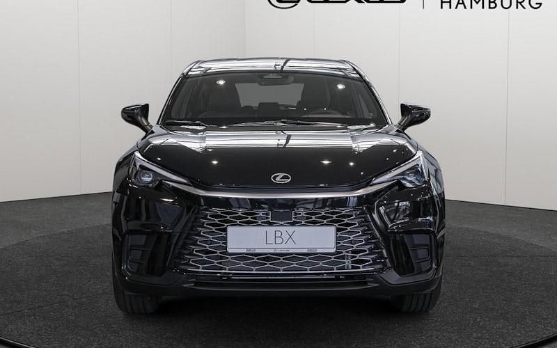 Neu Lexus LBX 136 PS (100 kW) 2025 Schwarz SUV