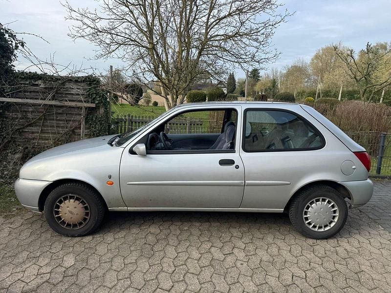 Gebraucht Ford Fiesta Ghia 1998 Silber Kleinwagen