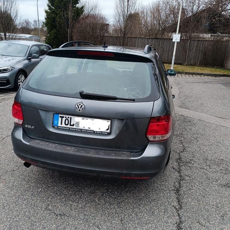 Gebraucht VW Golf VI Style 105 PS (77 kW) 2011 Schwarz Kleinwagen