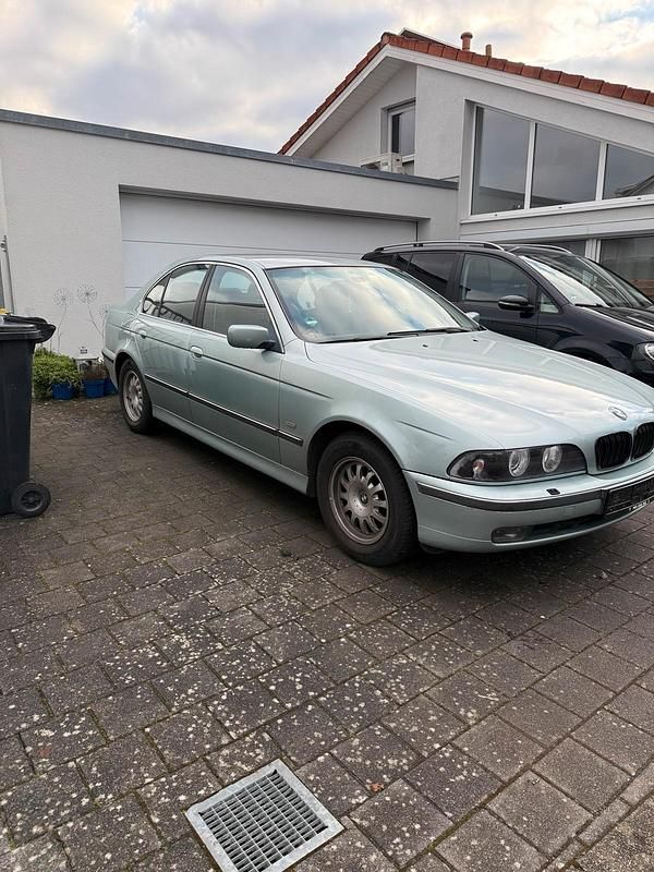 Gebraucht BMW 528 Sport Line 192 PS (141 kW) 1998 Limousine
