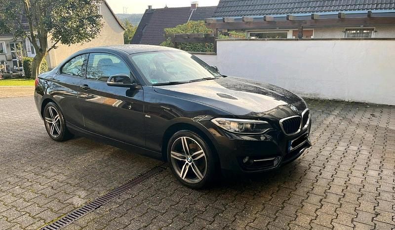 Gebraucht BMW 218 Sport Line 150 PS (110 kW) 2017 Schwarz Coupé