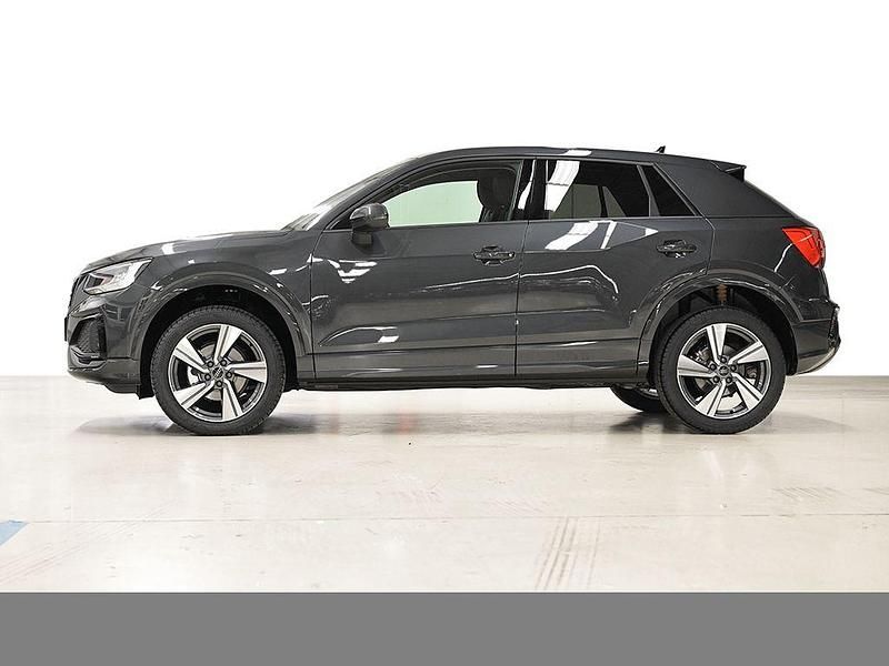 Neu Audi Q2 Advanced 150 PS (110 kW) 2026 Manhattangrau metallic SUV