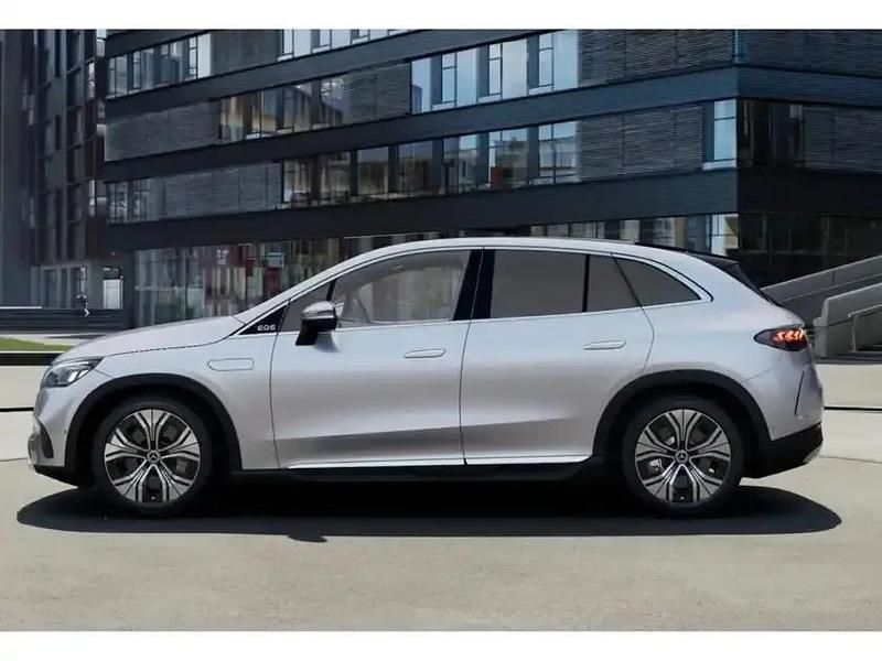 Gebraucht Mercedes EQE300 180 kW (245 PS) 2025 Silber metalliclack hightechs SUV