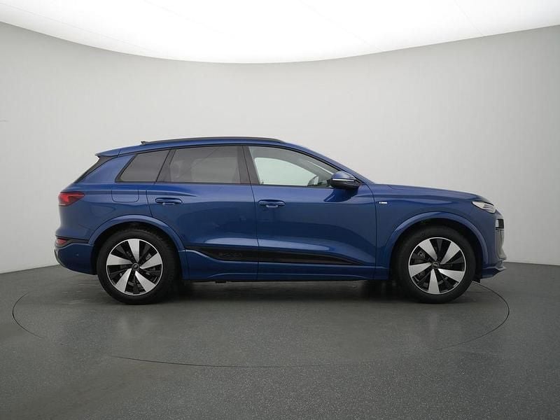 Gebraucht Audi Q6 e-tron Ambiente 284 kW (387 PS) 2024 Ascariblau metallic SUV